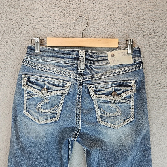 Silver Jeans Womens Sz 28x31 Suki Flap Pocket Stitching Silver Button Med Wash - Picture 10 of 14